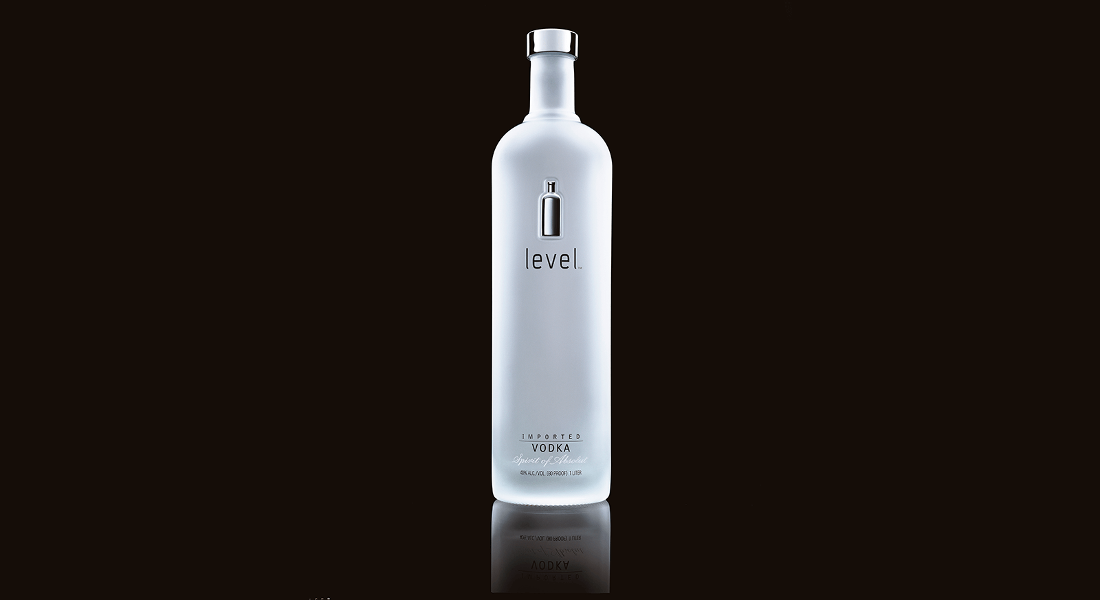 Level Vodka bottle