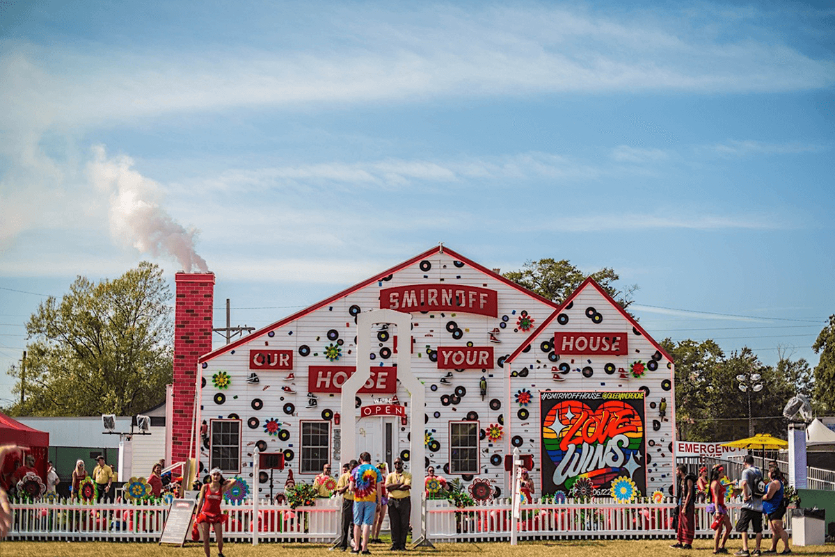 Smirnoff House: production photos